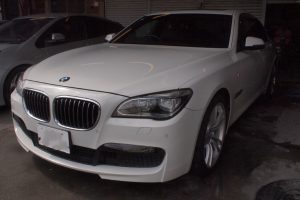 BMW 7series　ヘッドライト磨きとコーティング
