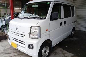 NISSAN NV100　ボディー磨き施工
