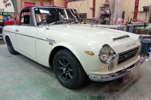 DATSUN FAIRLADY 2000　補修