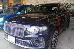 BENTLEY BENTAYGA　ボディー磨き施工