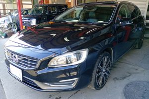 VOLVO V60　ボディー磨き施工