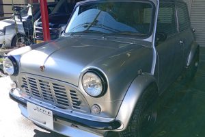 ROVER MINI　ボディー磨き施工