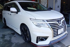 NISSAN ELGRAND　ヘッドライト磨き施工