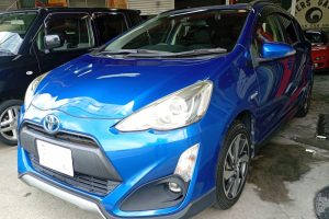 TOYOTA AQUA　ボディー磨き施工